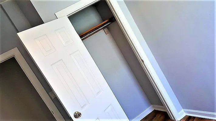 Rented by Uptown Flats LLC | media 24