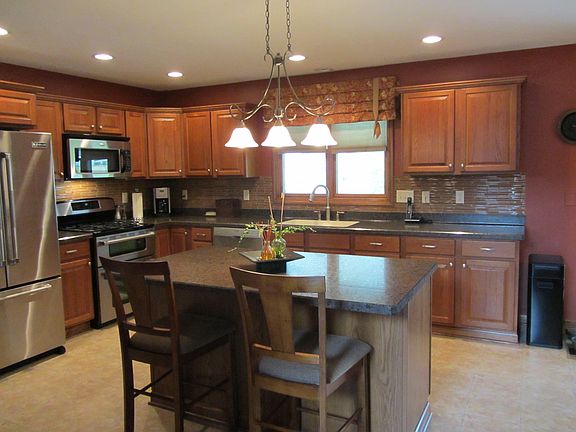 4th image of 5009 Woodway Ct