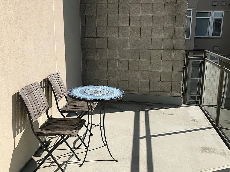 Deck 150 sq. ft.
