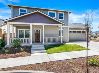 232 Wintersage Cir, Talent, OR 97540