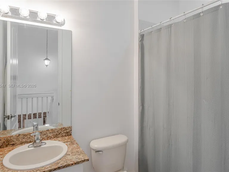 623 SW 146th Ter — Photo 9