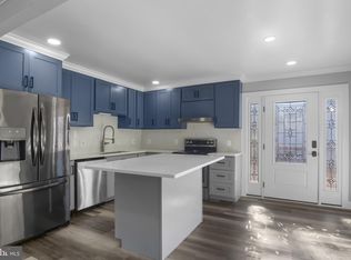 5 Breezy Hill Dr, Stafford, VA 22556