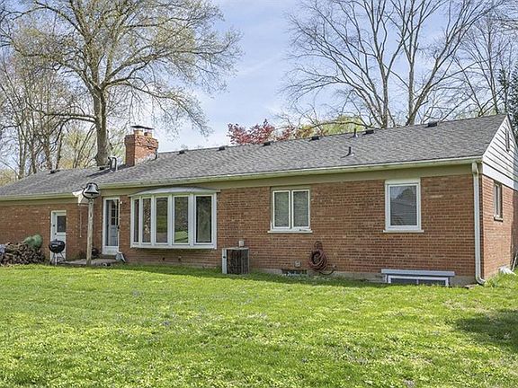 3rd image of 148 Wrenwood Ln