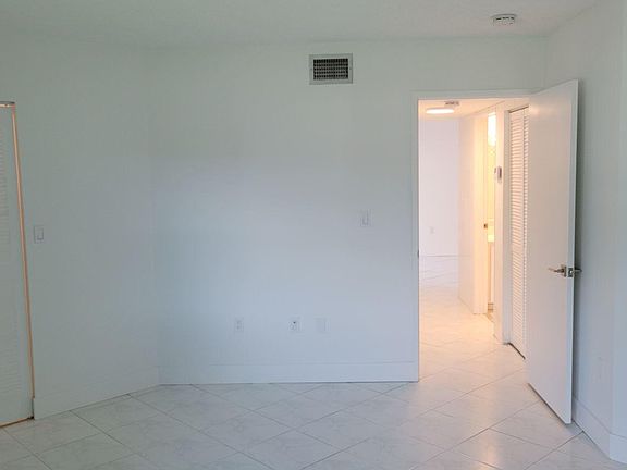 4th image of 108-9417 Fontainebleau Blvd #108