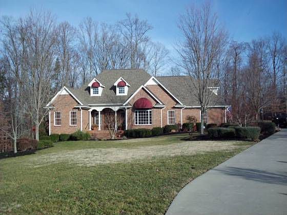 2nd image of 137 Dakota Dr