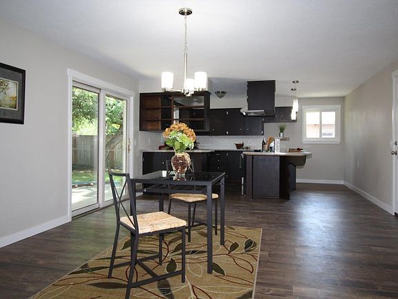 3rd image of 715 17th Street Pl NW