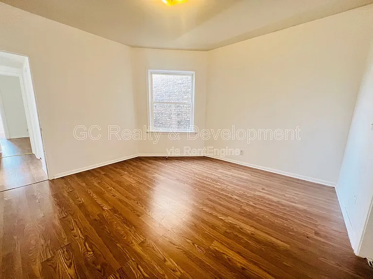 6124 S Whipple St #3 — Photo 6