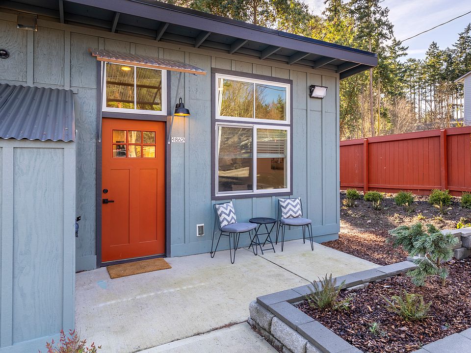 Entrance to Apartment with patio area