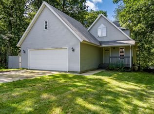 709 Kaskaskia Dr, Dixon, IL 61021
