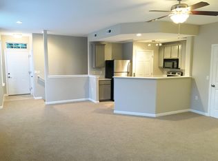 490 Springtree Ln, West Linn, OR 97068