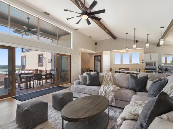 21803 Briarcliff Dr, Spicewood, TX 78669