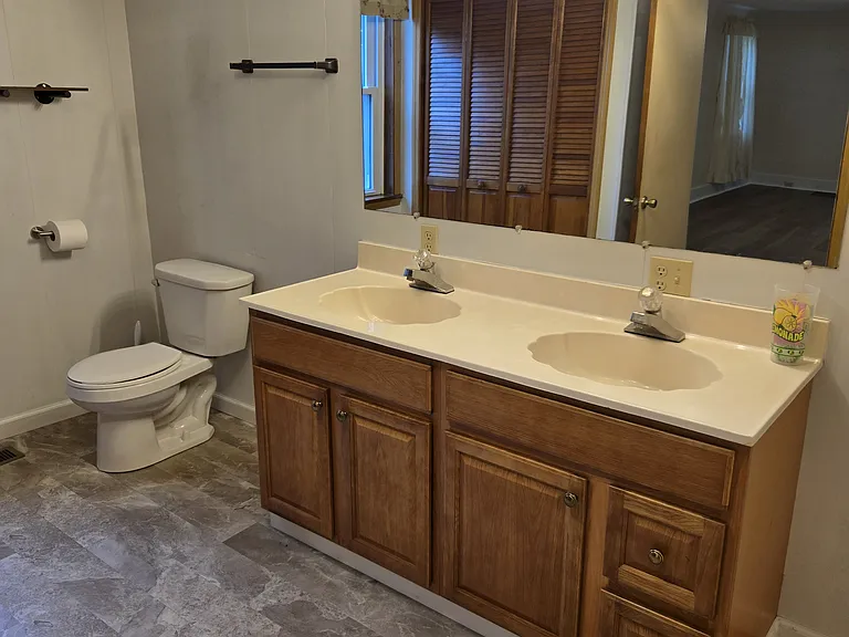 253 Jims Ln — Photo 9