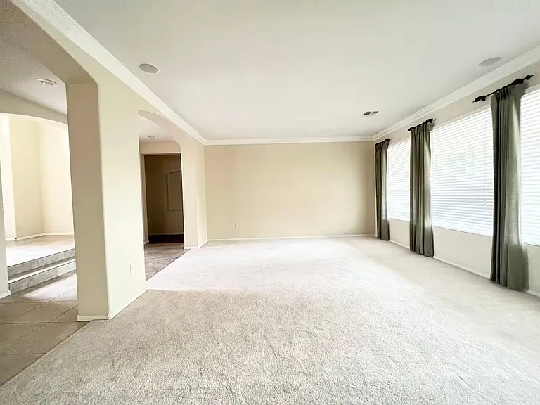 240 Whitly Bay Ave — Photo 3