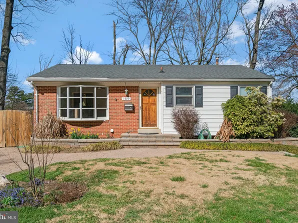1929 Fisher Ct, Falls Church, VA 22043