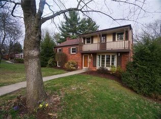 136 E Edgewood Dr, Canonsburg, PA