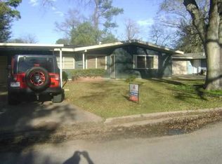 3240 Allison Ave, Groves, TX 77619