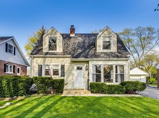 713 S Highland Ave, Arlington Heights, IL