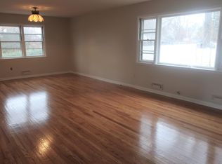 8 Ward Ln, Spring Valley, NY 10977