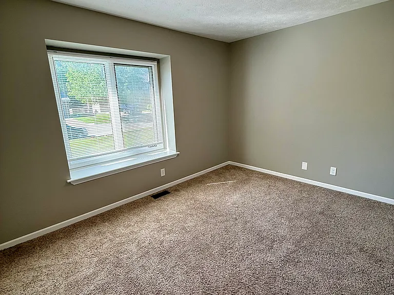 2902 Blackhawk Dr — Photo 17