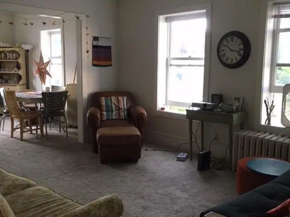 2555 Lyndale Ave S, Minneapolis, MN 55405