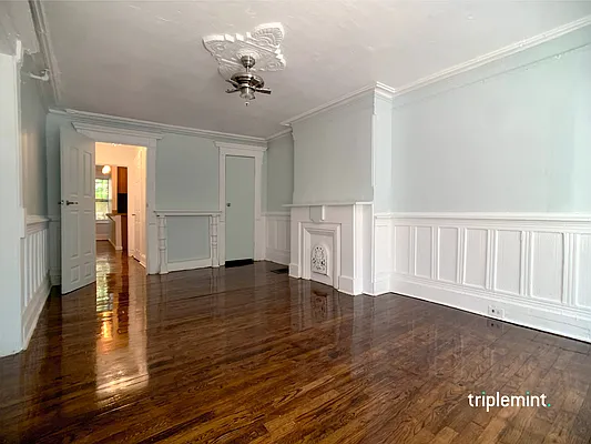 Rented by Triplemint | media 35