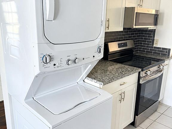 3rd image of 1120 Lemon Tree Ter APT C