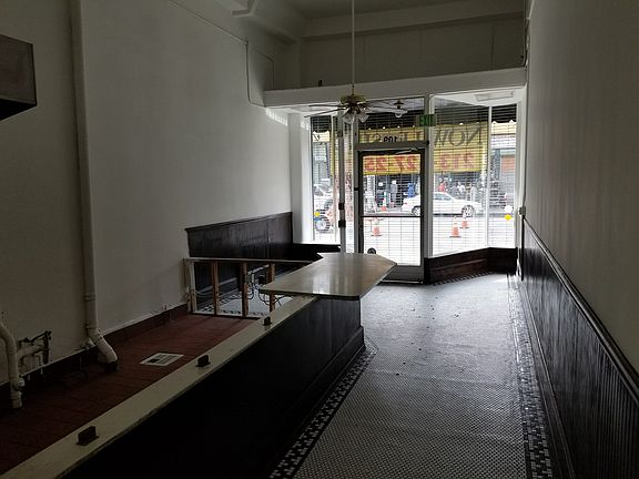 4th image of 109 W 8th St
