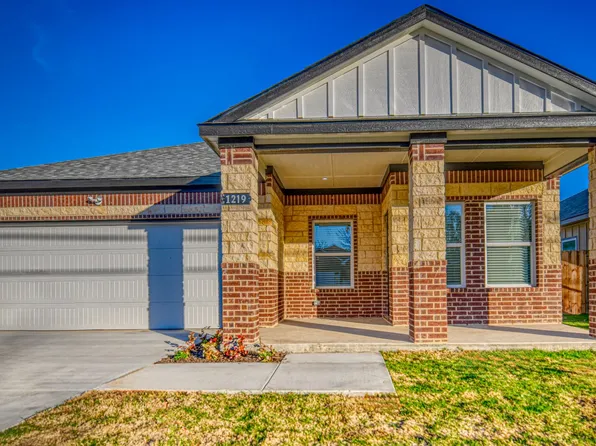 1219 S Rockwall Ave, Terrell, TX 75160