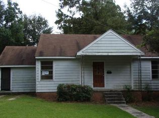 1201 White St, McComb, MS 39648