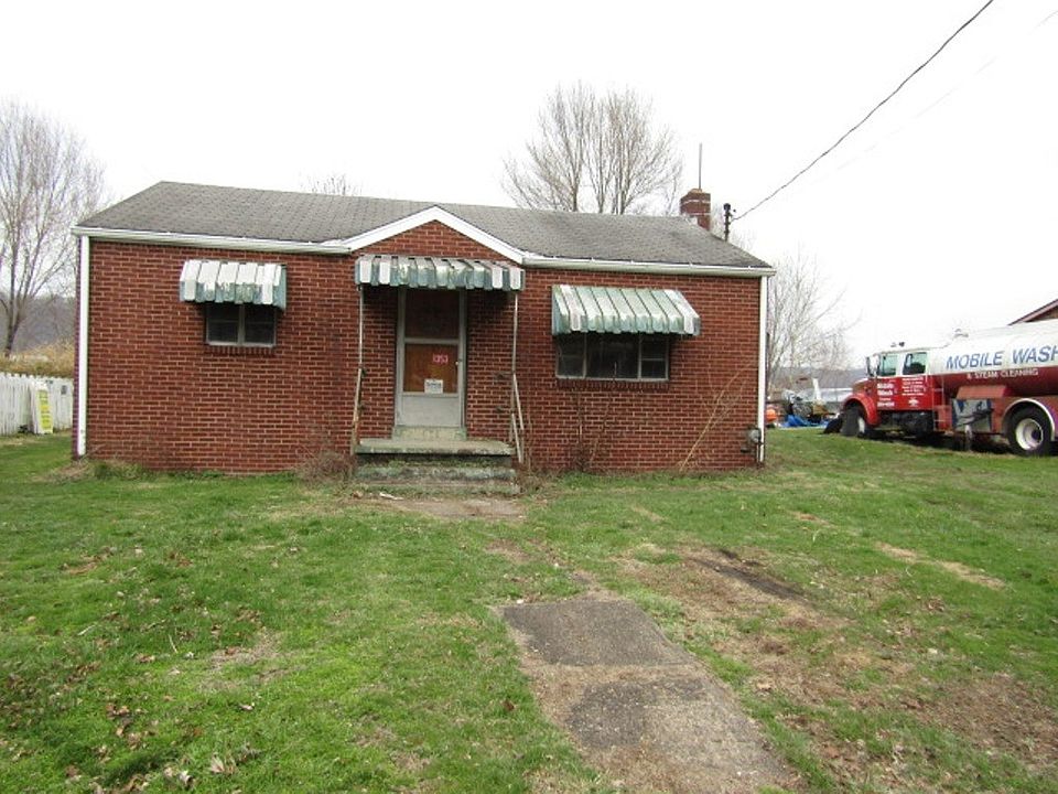 1st image of 1353 Front St