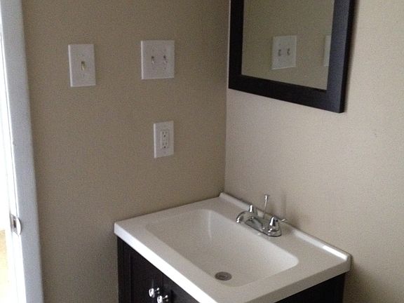 Spacious Bathroom