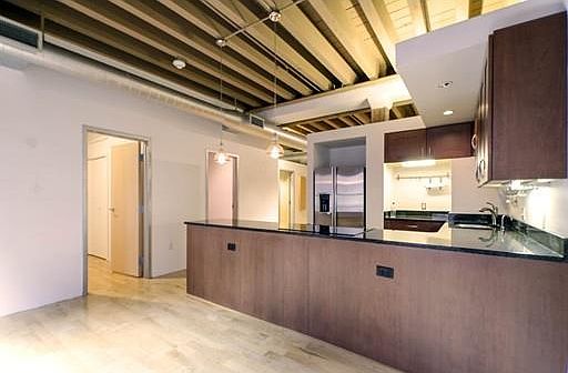 2nd image of 113 Beach St #3B