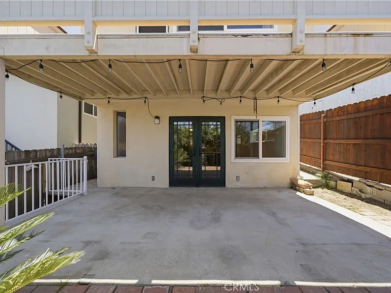1601 Van Horne Ln — Photo 32