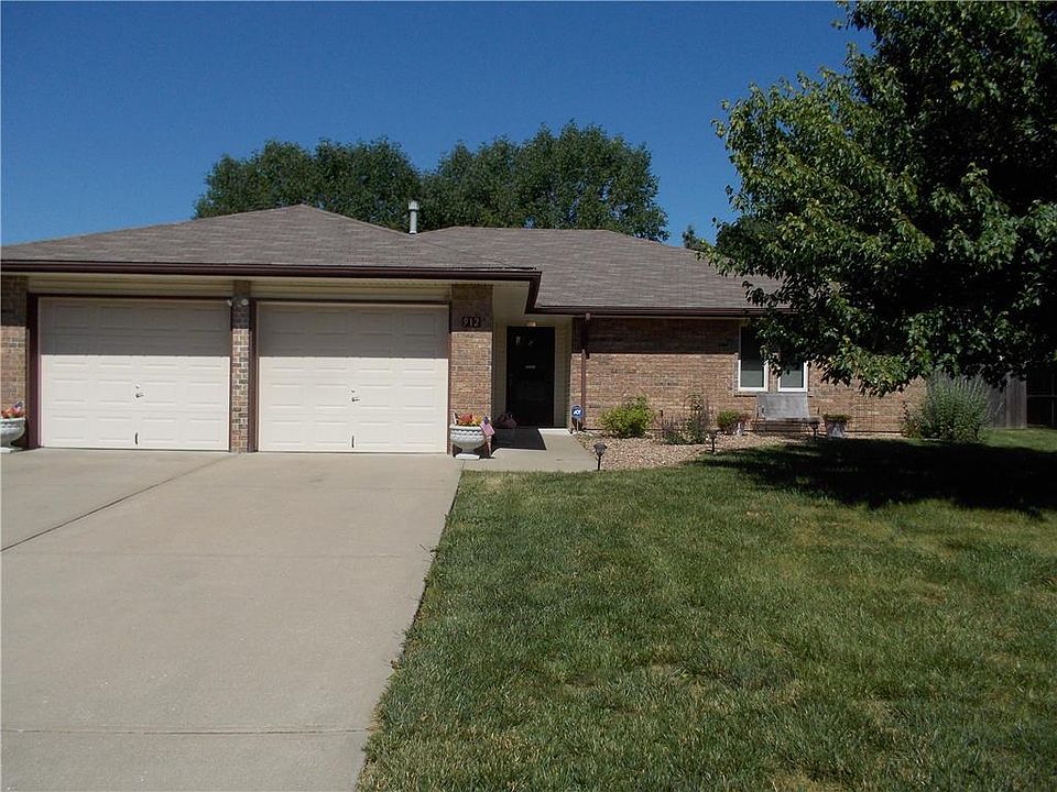 1st image of 912 Hereford Dr