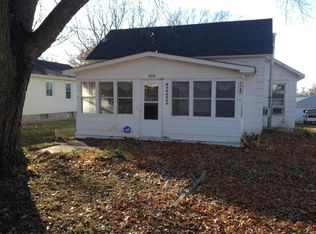 326 S Gates St, Oakland, IA 51560