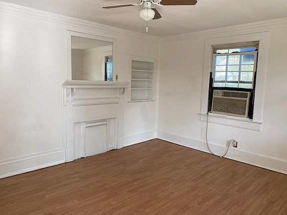 2nd image of 7204 Burnett St