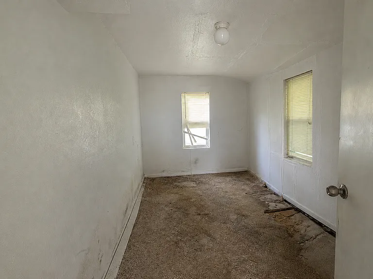 304 W Fort Scott St — Photo 13