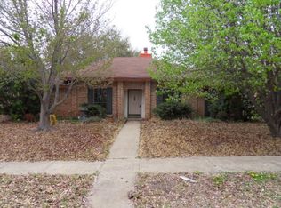 630 Torrance Dr, Garland, TX 75040