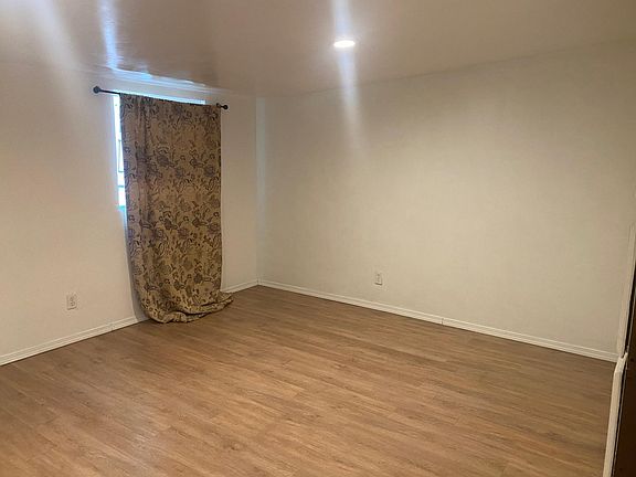 4th image of 8961 San Luis Ave #B