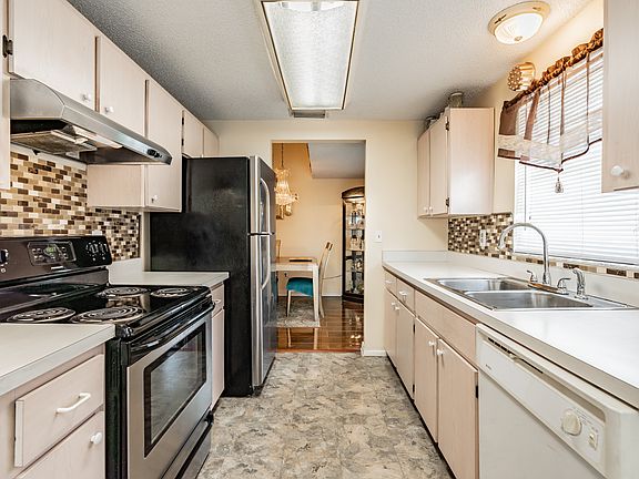 3rd image of 10302 Orchard Hills Ct