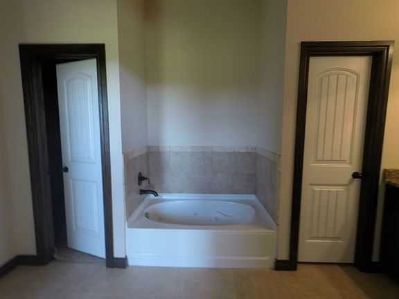 5th image of 16317 Montague Dr