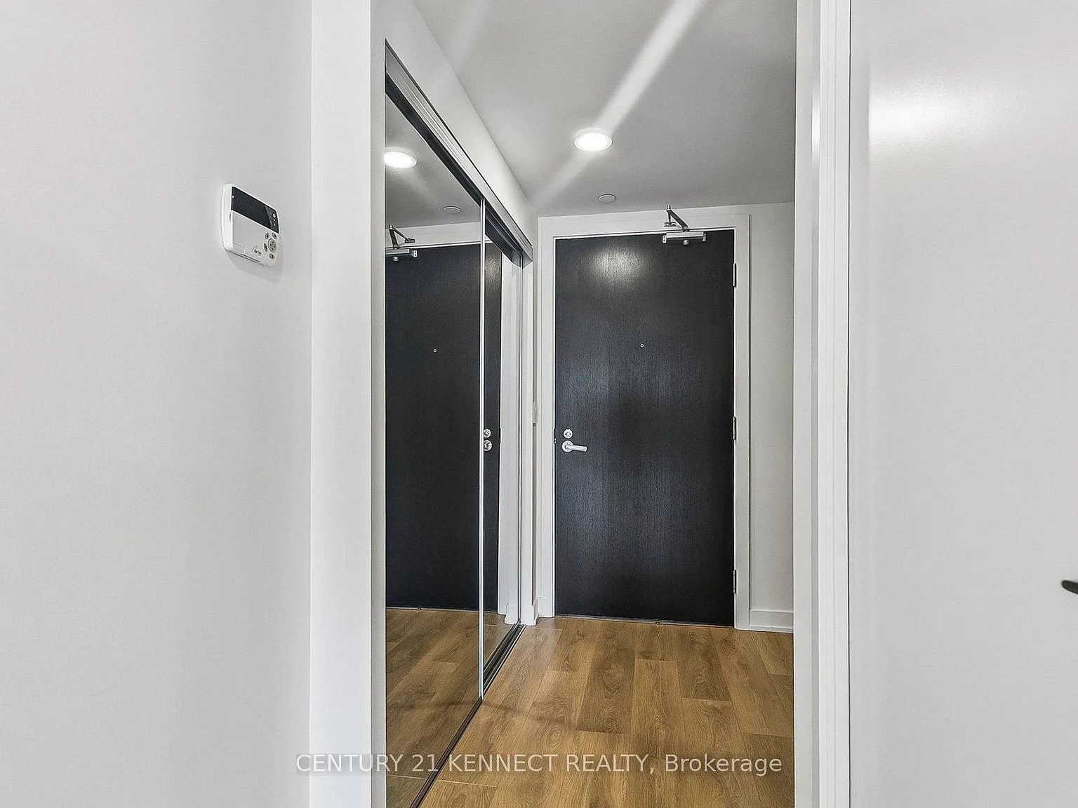 2 bed, $2,500 — Photo 2