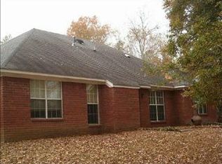 199 Ridgewood Rd, Yazoo City, MS 39194