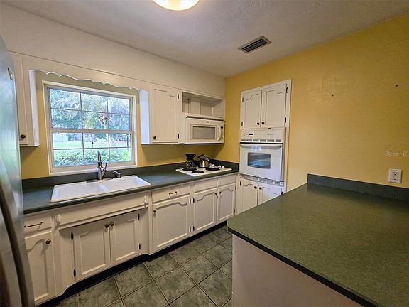 5th image of 735 Overhill Rd