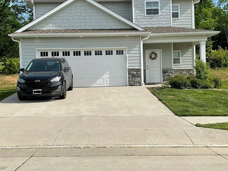 Manor Homes — Photo 140