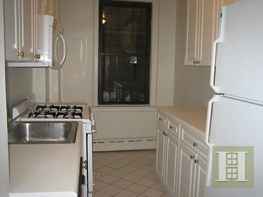 Rented by Halstead Real Estate | media 30