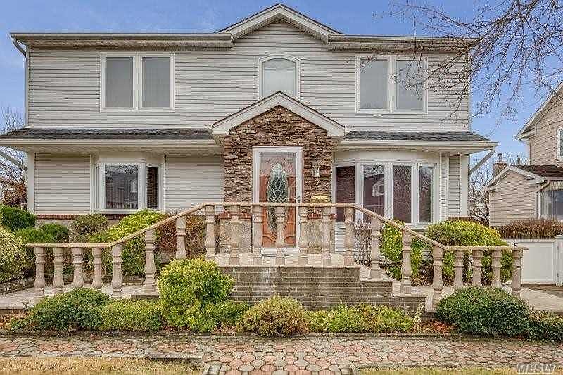 1st image of 7 Kemp Ln
