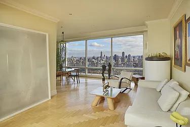 Rented by Brown Harris Stevens