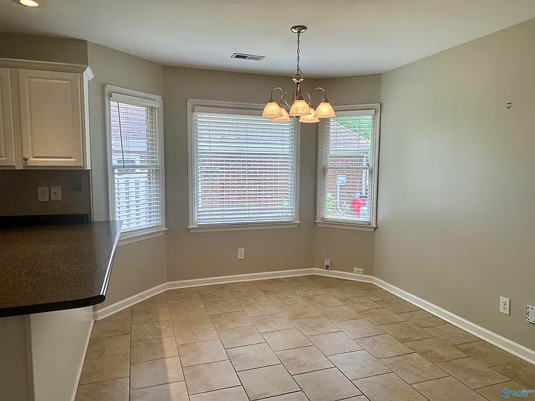 2623 Quarter Ln SE — Photo 7