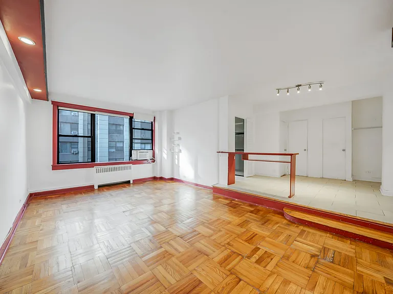 9833 64th Ave #1D — Photo 7